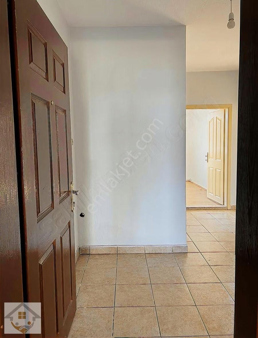 Meydan Mahallesi Satılık Müstakil Ev Ve Arsası - Görsel 8