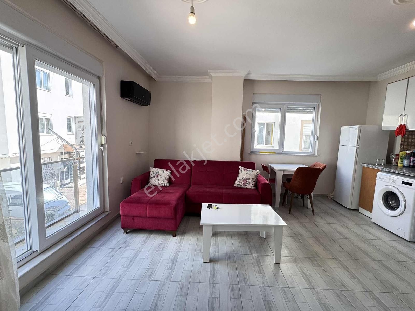 Erasta Avm Karşısı, Tramvaya Yürüme Mesafinde Eşyalı Temiz 1+1 - Görsel 3