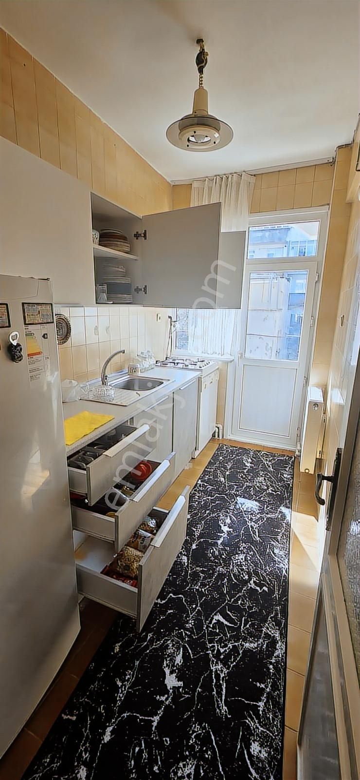 Fevziçakmak Mah. Kiralık 2+1 Eşyalı Merkezi Konumda - Görsel 18