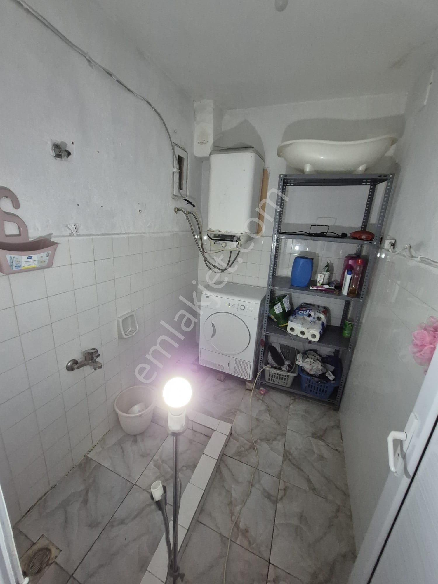 İzmir Konak Gürçeşme,iğdelidurak.üst Sokağında//teraslı,89m2/2katlı Müstakil Ev - Görsel 12