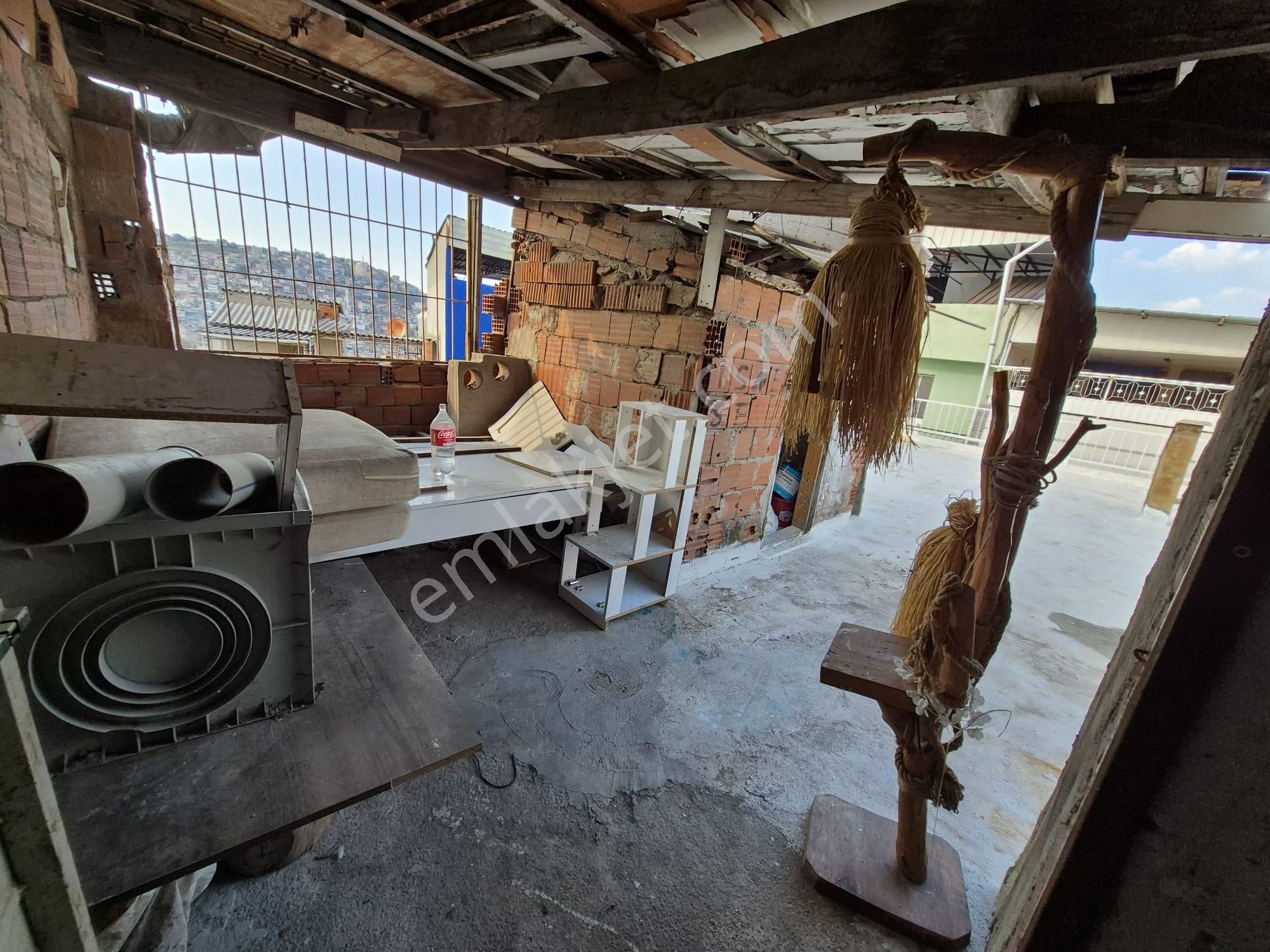 İzmir Konak Gürçeşme,iğdelidurak.üst Sokağında//teraslı,89m2/2katlı Müstakil Ev - Görsel 32