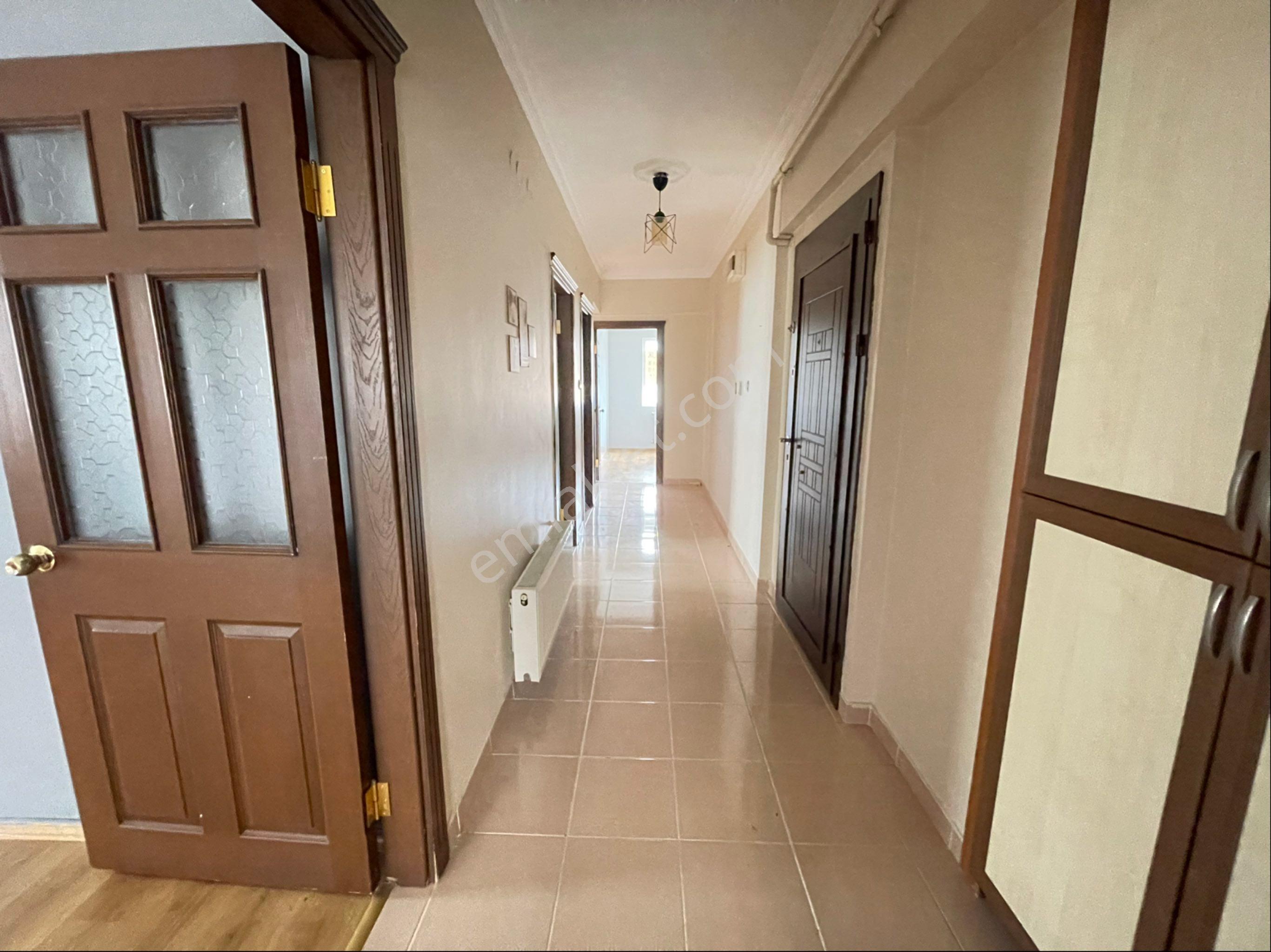 Keçiören Uyanışta Ara Katta Acill Metroya Yürüme Mesafesinde Yapılı Asansörlü 3+1 Kiralık - Görsel 7