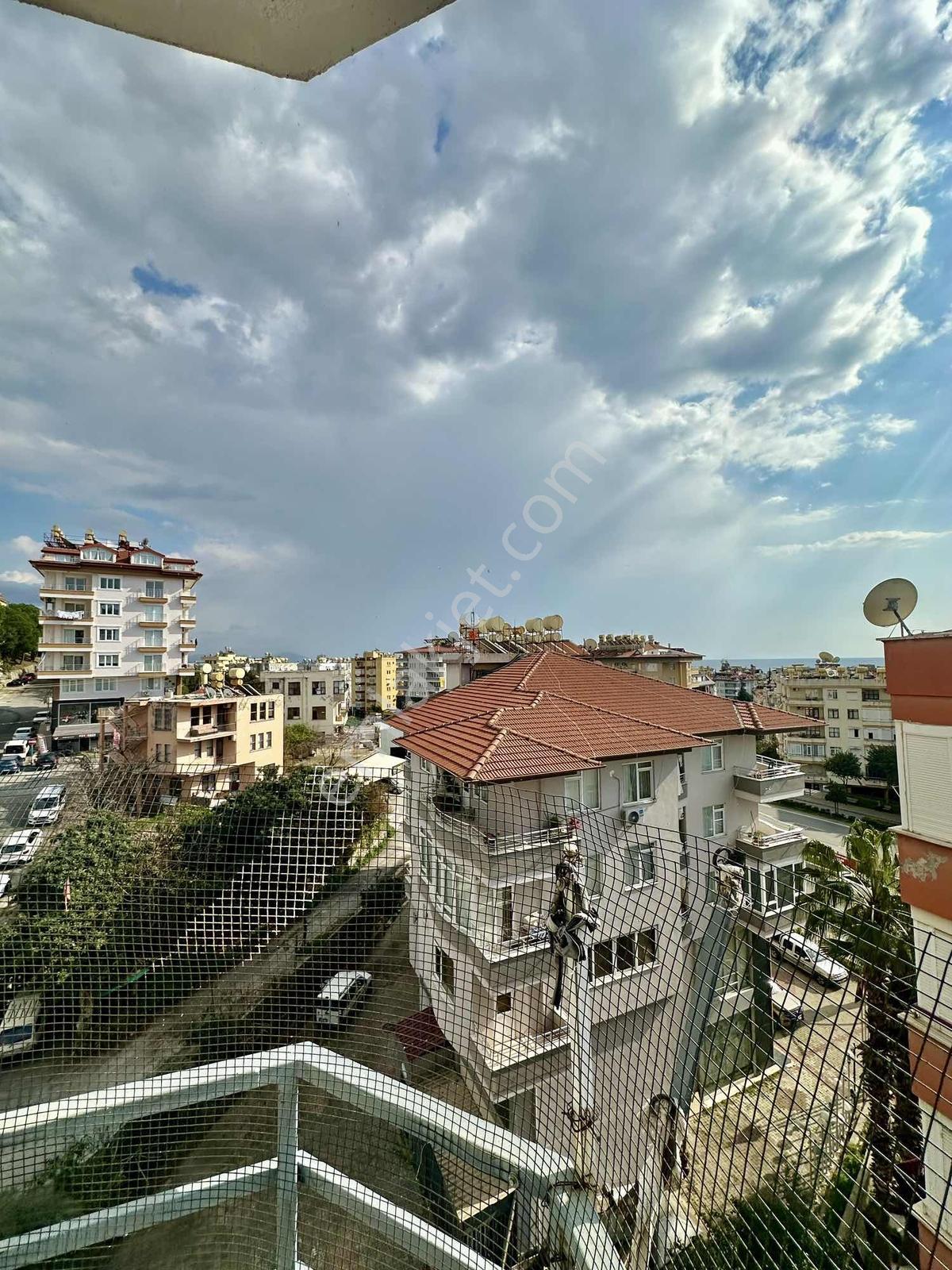Alanya Merkezde 2+1 Önü Açık Daire - Görsel 10