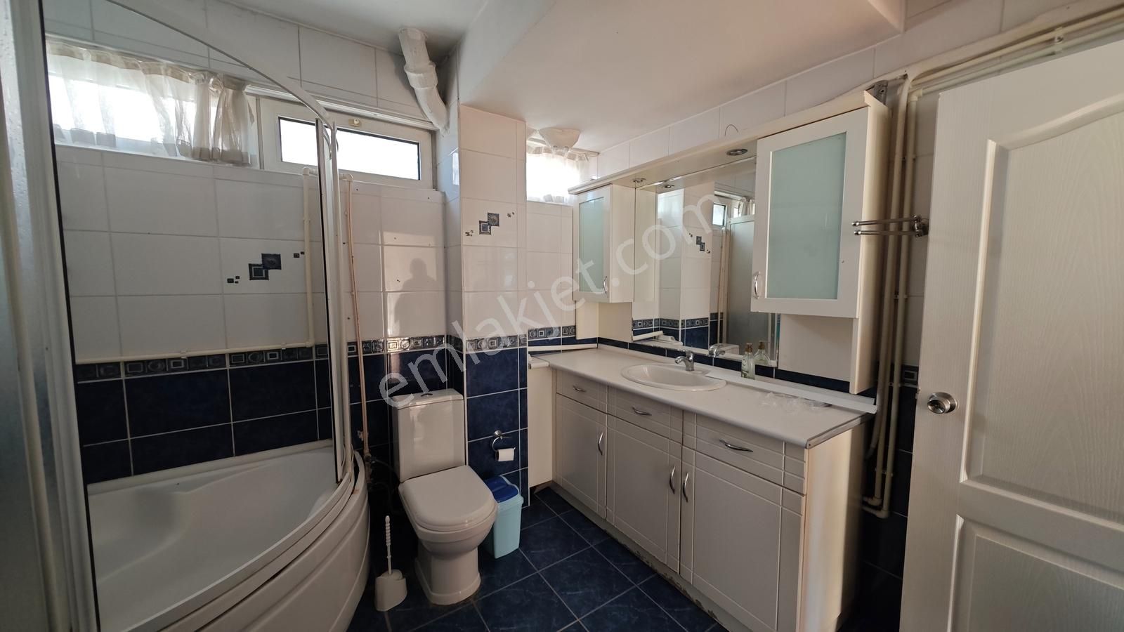 Barbaros Bulvarı Ertuğrul Sitesinde Otoparklı Klimalı Daire - Görsel 24