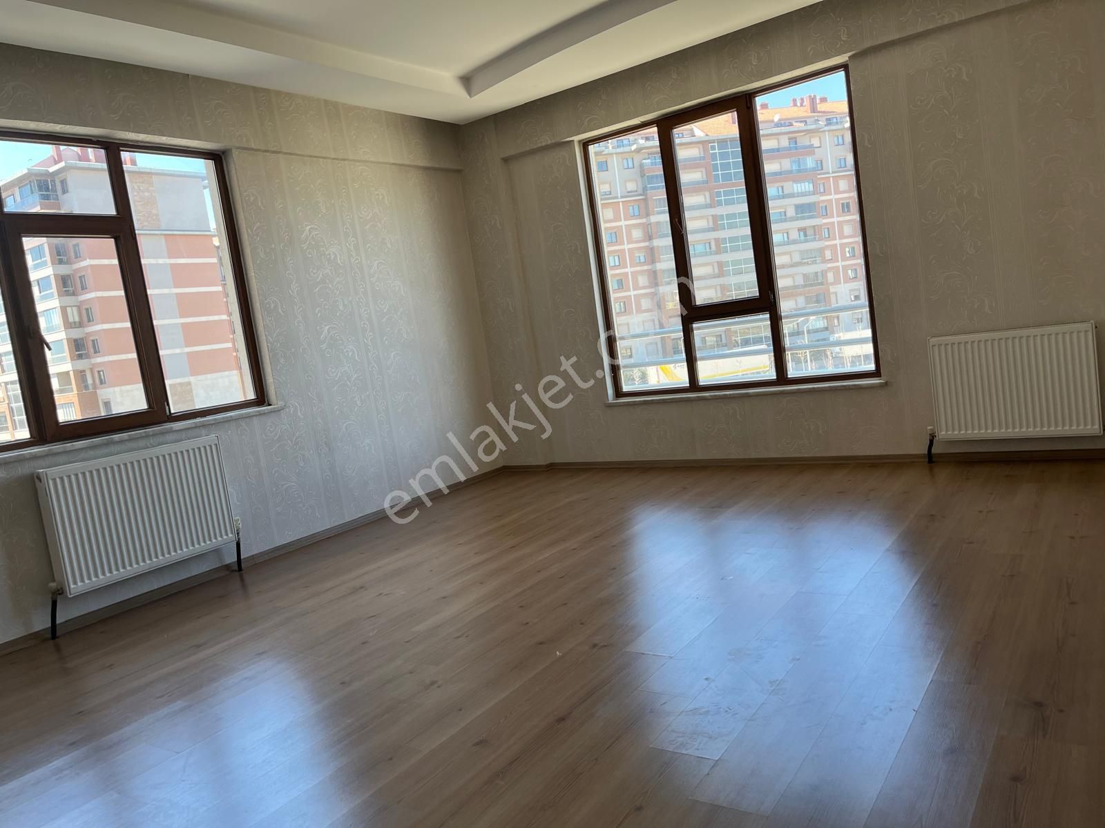 Sancak Mh Ataşehir Sitesi 3+1 Ara Kat Boş Kiralık Daire - Görsel 3