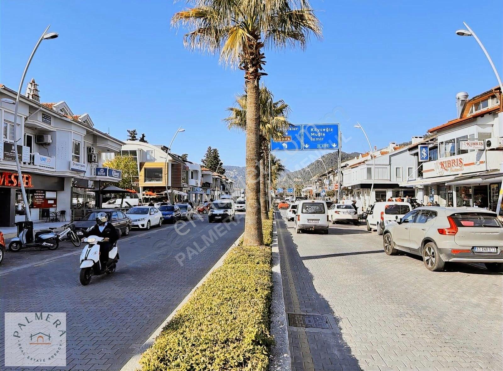 Marmaris Merkez'de İşlek Caddede Devren Kiralık Kurumsal Mağaza - Görsel 4