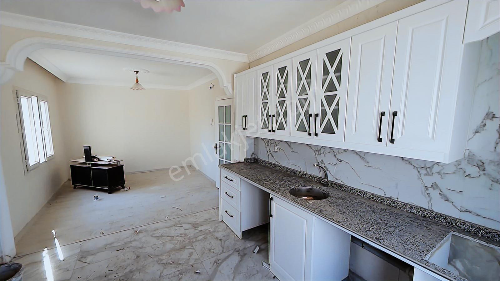 Kızılkaş Mah.de Satılık Eşyalı 2 Katlı 3+1 Müstakil Ev