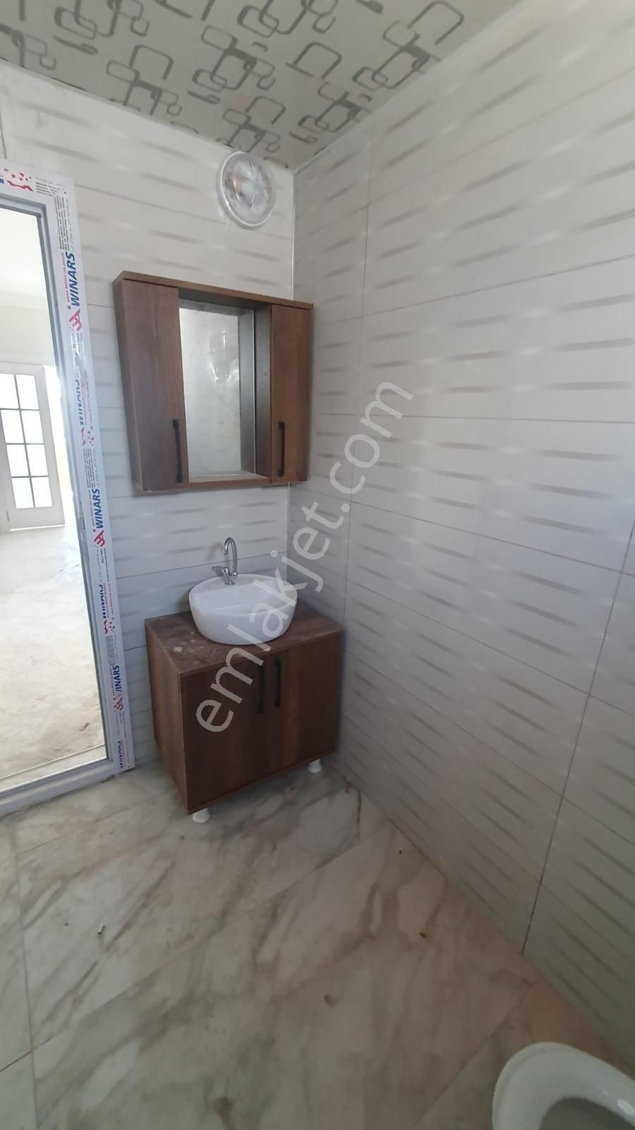 Kızılkaş Mah.de Satılık Eşyalı 2 Katlı 3+1 Müstakil Ev - Görsel 26