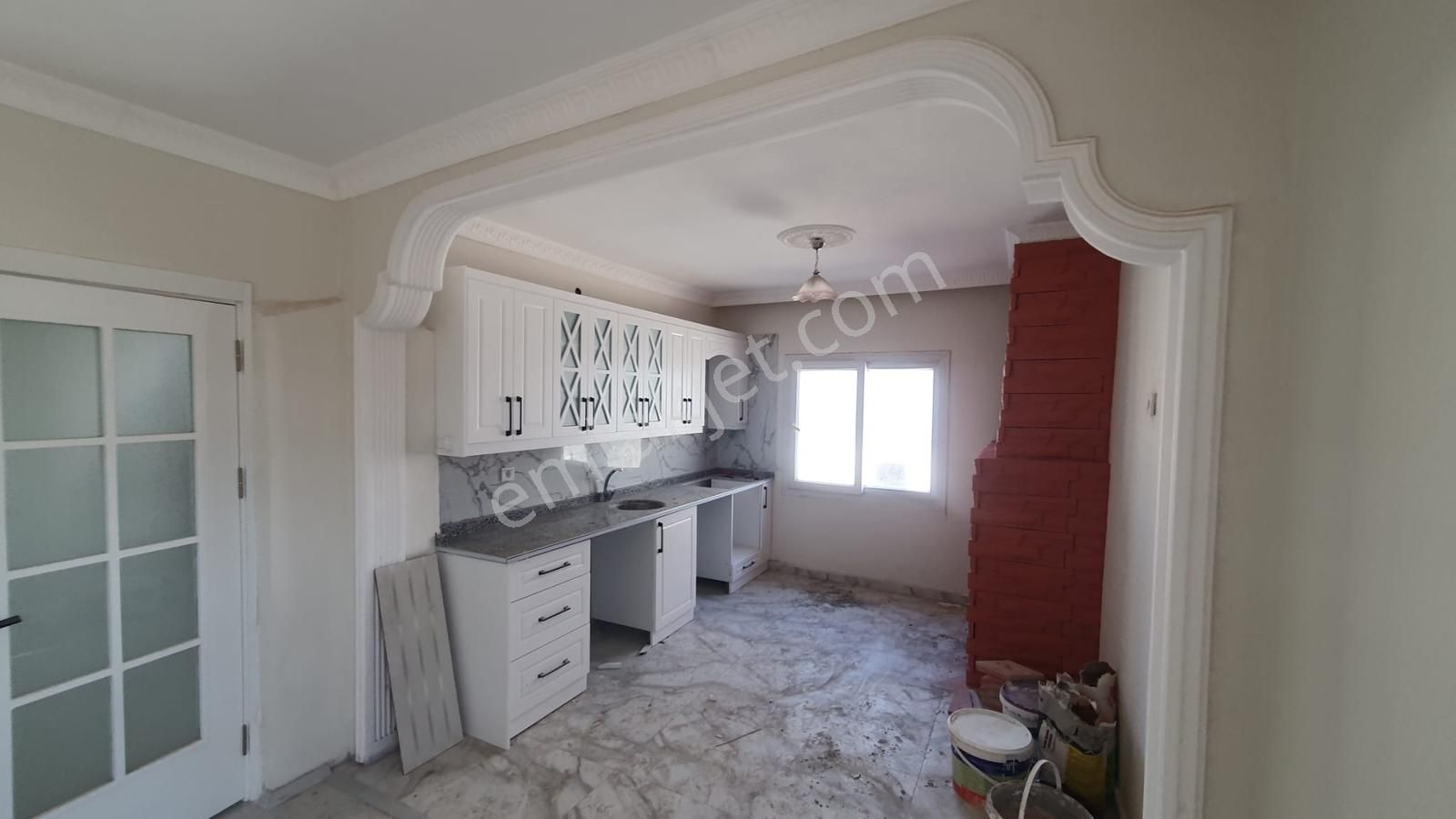 Kızılkaş Mah.de Satılık Eşyalı 2 Katlı 3+1 Müstakil Ev - Görsel 15