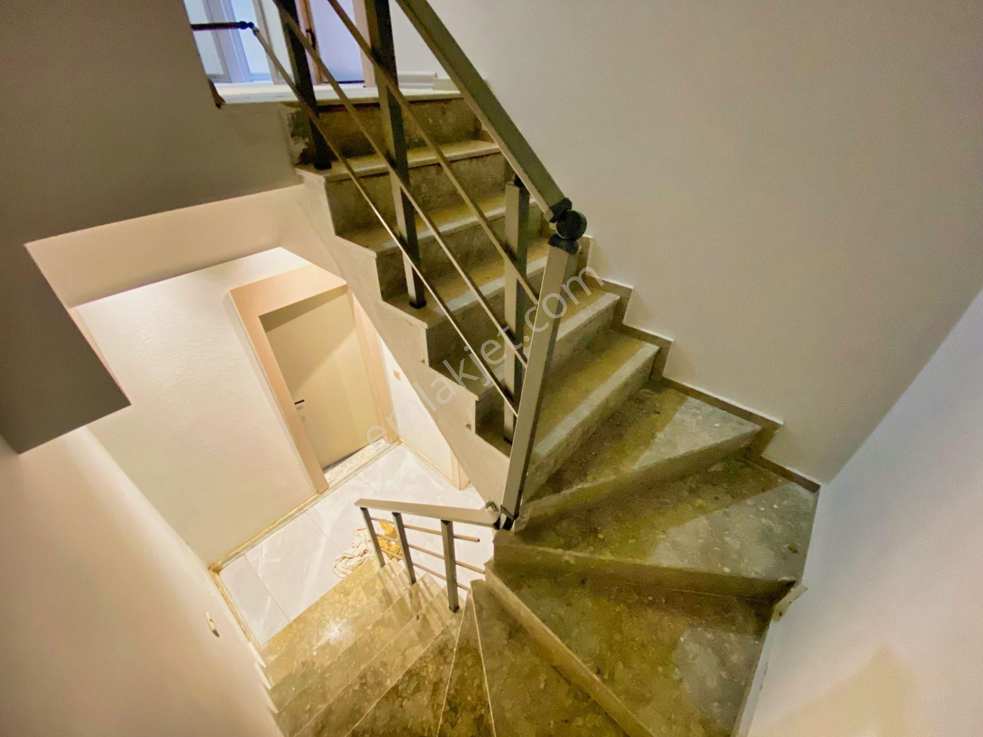 🛑🛑aktiften Kadıköyde Satılık Çift Banyolu Harika Tasarımlı 2+1 Ters Dublex - Görsel 28