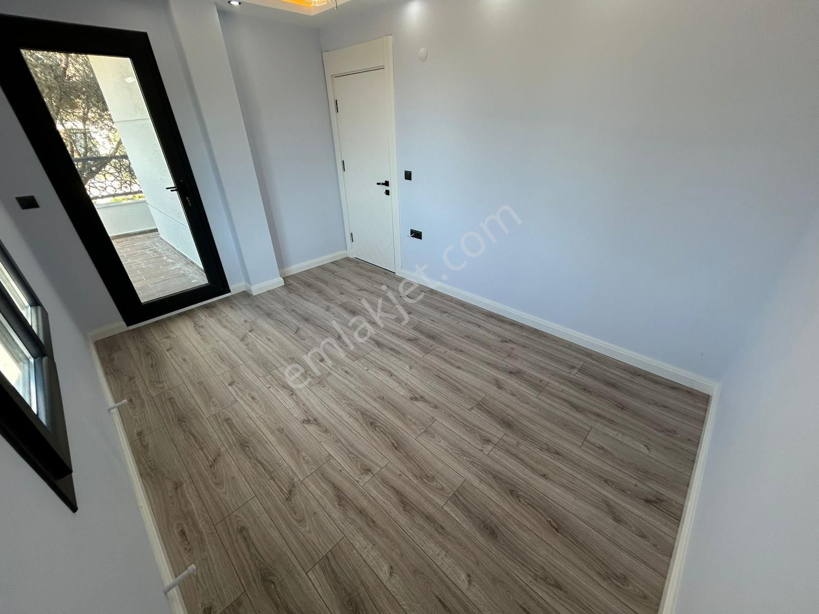 🌜akçay Ay Emlaktan🌛altınoluk'ta Kazdağlarının Eteklerinde Lüks Tasarımlı Satılık 3+1 Dublex Daire - Görsel 13