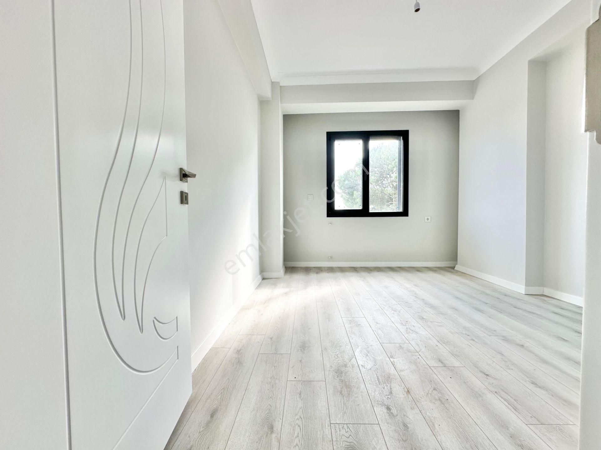 ꧁ay Emlaktan꧂küçükkuyu Mıhlı'da Butik Sitede Denize 300 M Deniz Gören Balkonlu Satılık 2+1 Daire - Görsel 28