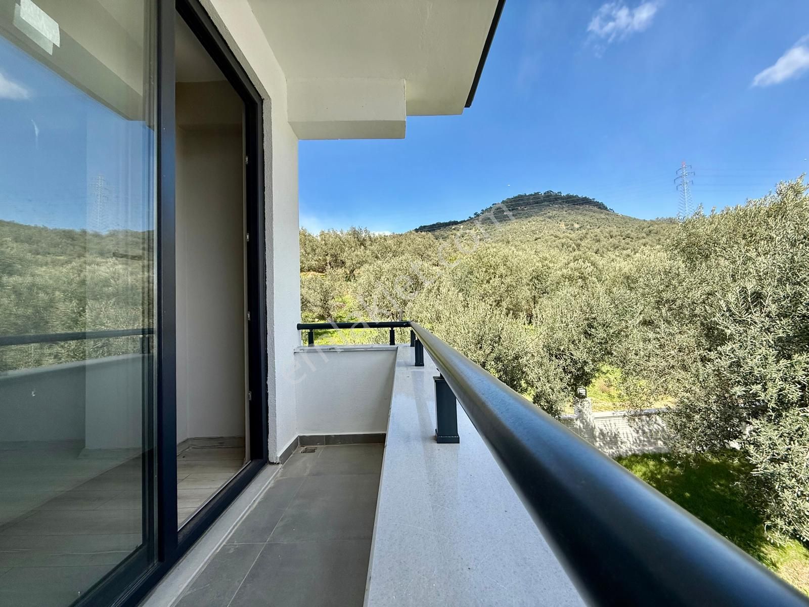 ꧁akçay Ay Emlak'tan꧂küçükkuyu'da Kazdağlarının Eteklerinde Muhteşem Manzaralı Satılık 2+1 Lüx Daire - Görsel 31