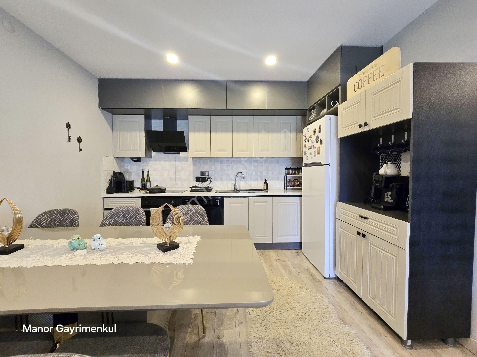 Kuşadasında 2+1 Eşyalı Havuzlu Sitede - Görsel 8