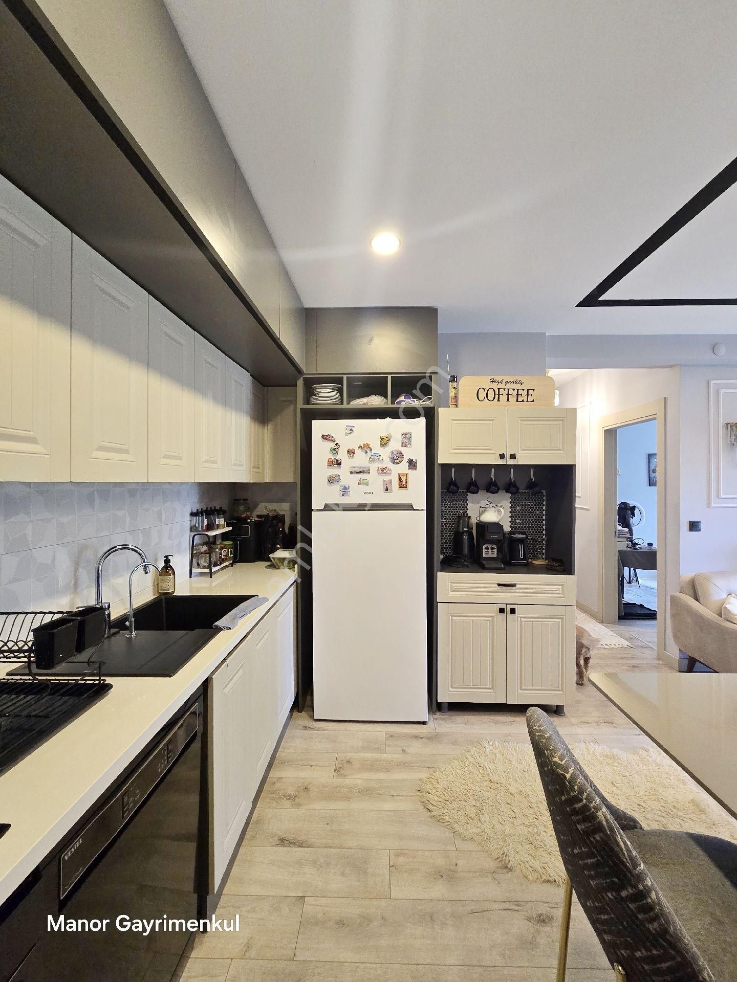 Kuşadasında 2+1 Eşyalı Havuzlu Sitede - Görsel 10