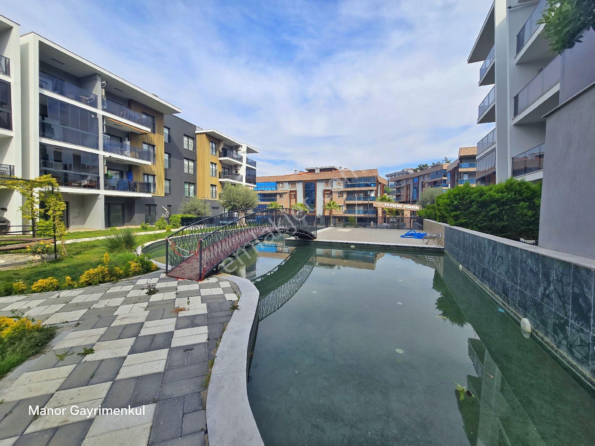 Kuşadasında 2+1 Eşyalı Havuzlu Sitede - Görsel 5