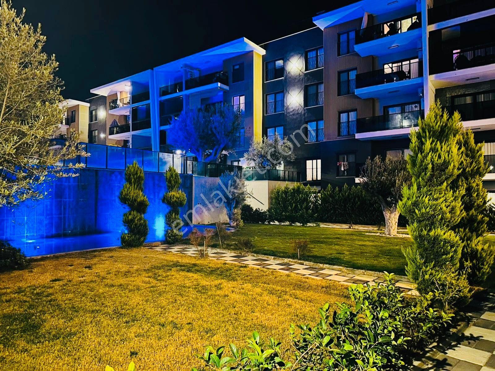 Kuşadasında 2+1 Eşyalı Havuzlu Sitede - Görsel 4