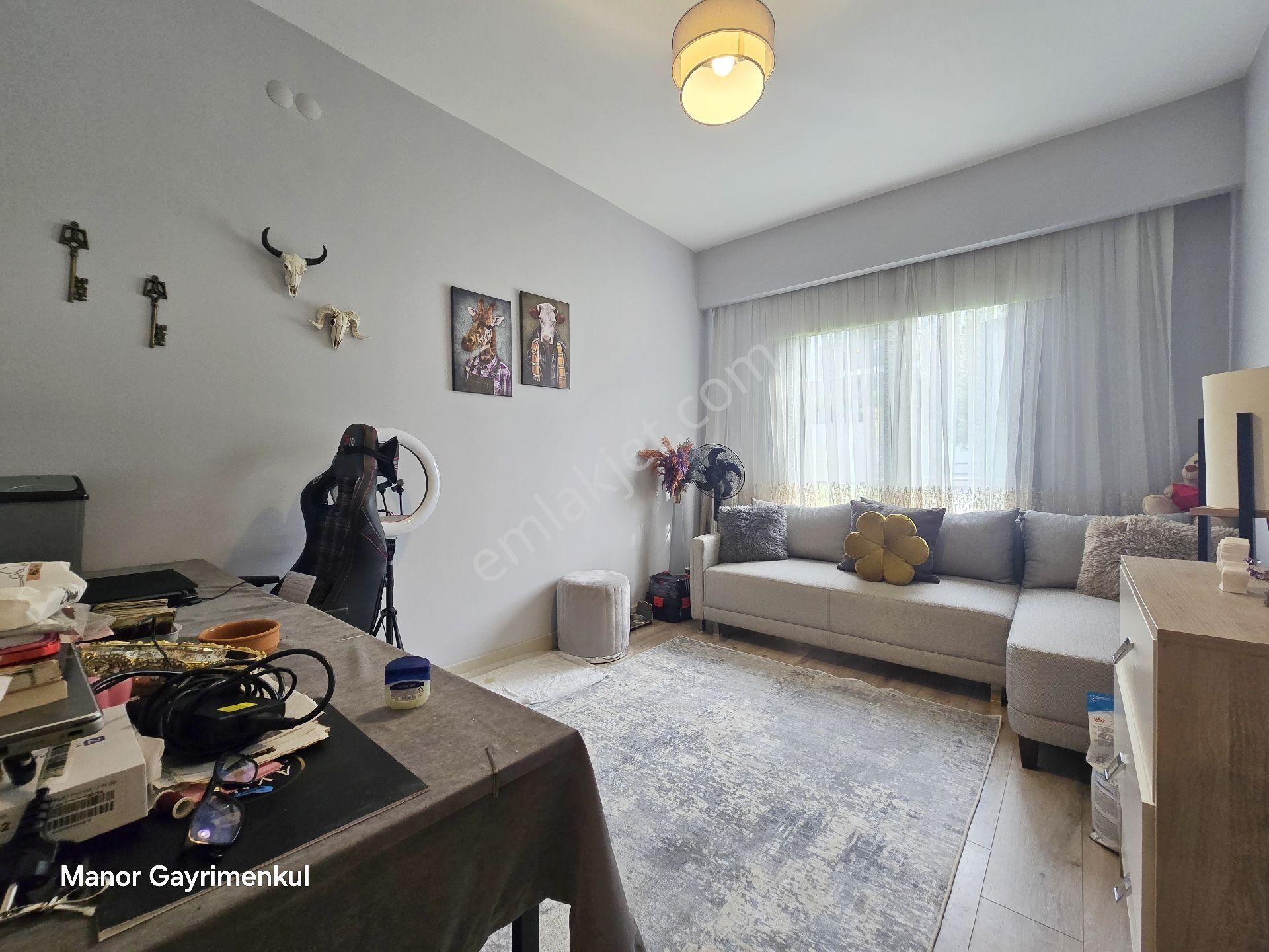 Kuşadasında 2+1 Eşyalı Havuzlu Sitede - Görsel 14