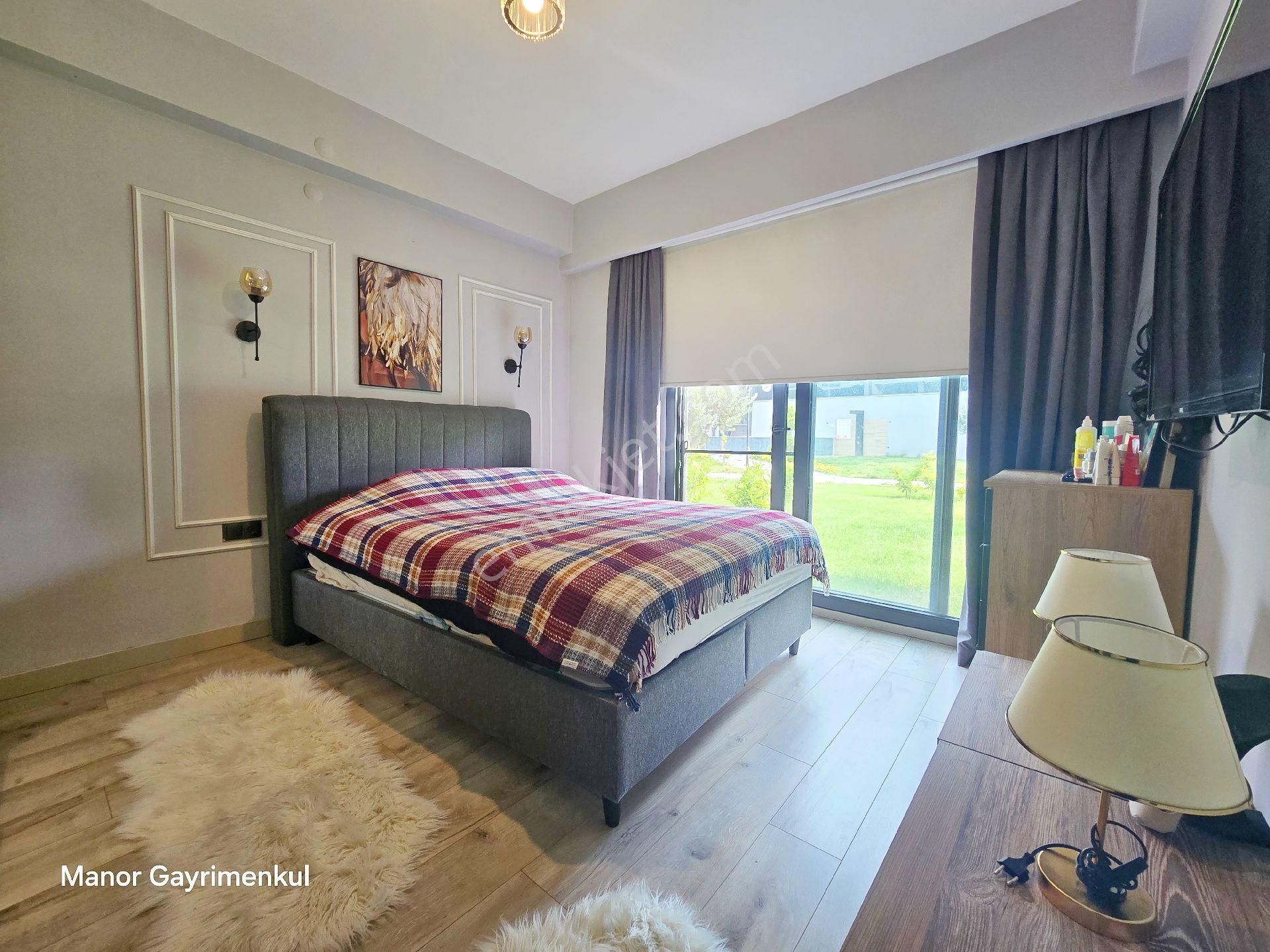 Kuşadasında 2+1 Eşyalı Havuzlu Sitede - Görsel 22