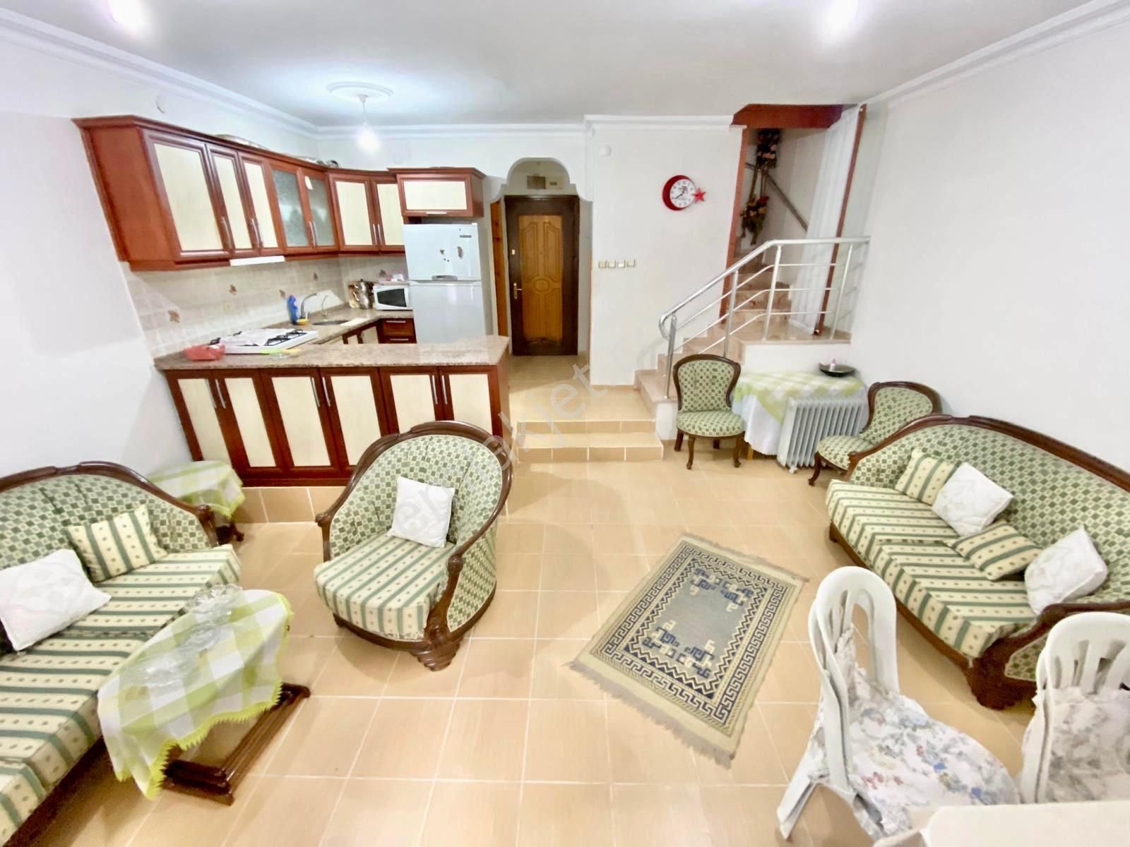 ꧁akçay Ay Emlaktan꧂güre'de Ön Cephe Geniş Teraslı Çift Mutfak Site İçerisinde Satılık 3+1villa - Görsel 7