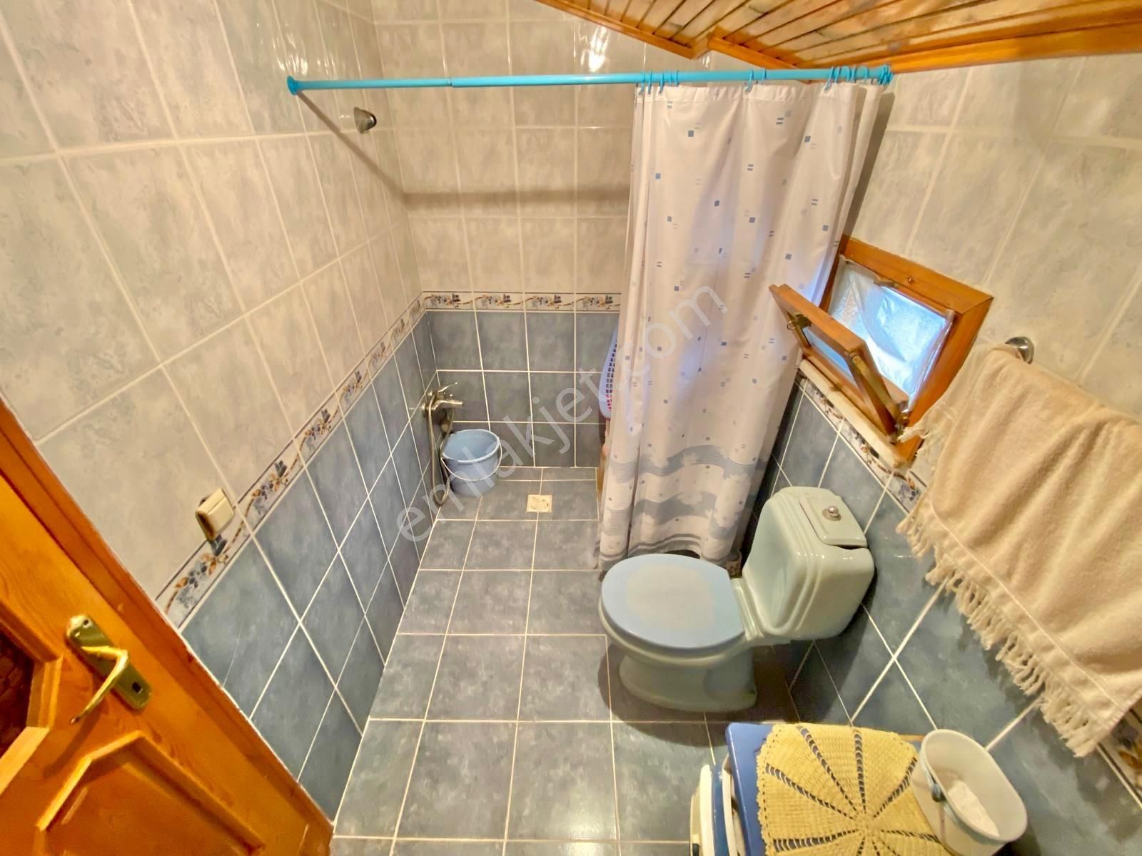 ꧁akçay Ay Emlaktan꧂güre'de Ön Cephe Geniş Teraslı Çift Mutfak Site İçerisinde Satılık 3+1villa - Görsel 16