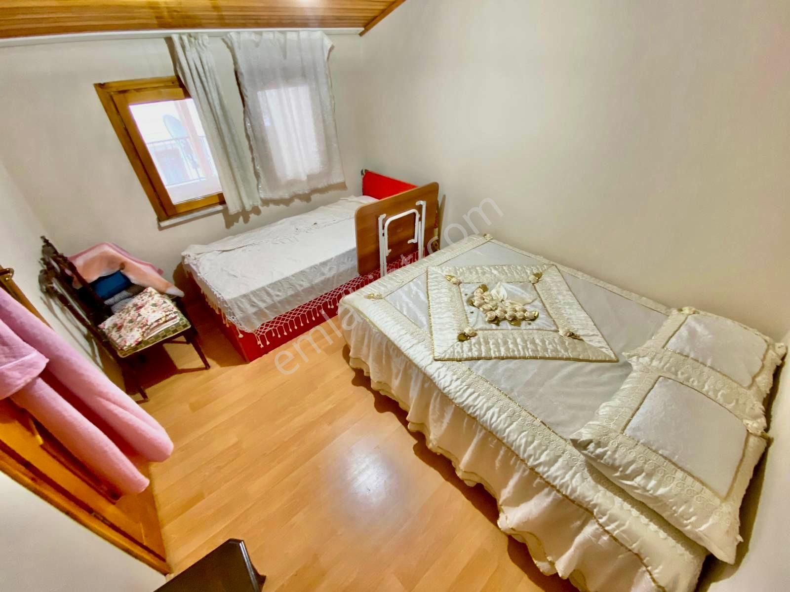 ꧁akçay Ay Emlaktan꧂güre'de Ön Cephe Geniş Teraslı Çift Mutfak Site İçerisinde Satılık 3+1villa - Görsel 11