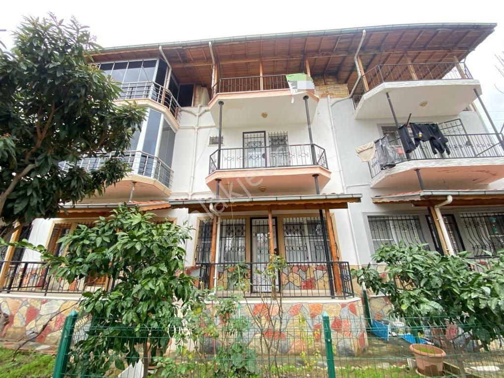 ꧁akçay Ay Emlaktan꧂güre'de Ön Cephe Geniş Teraslı Çift Mutfak Site İçerisinde Satılık 3+1villa - Görsel 34