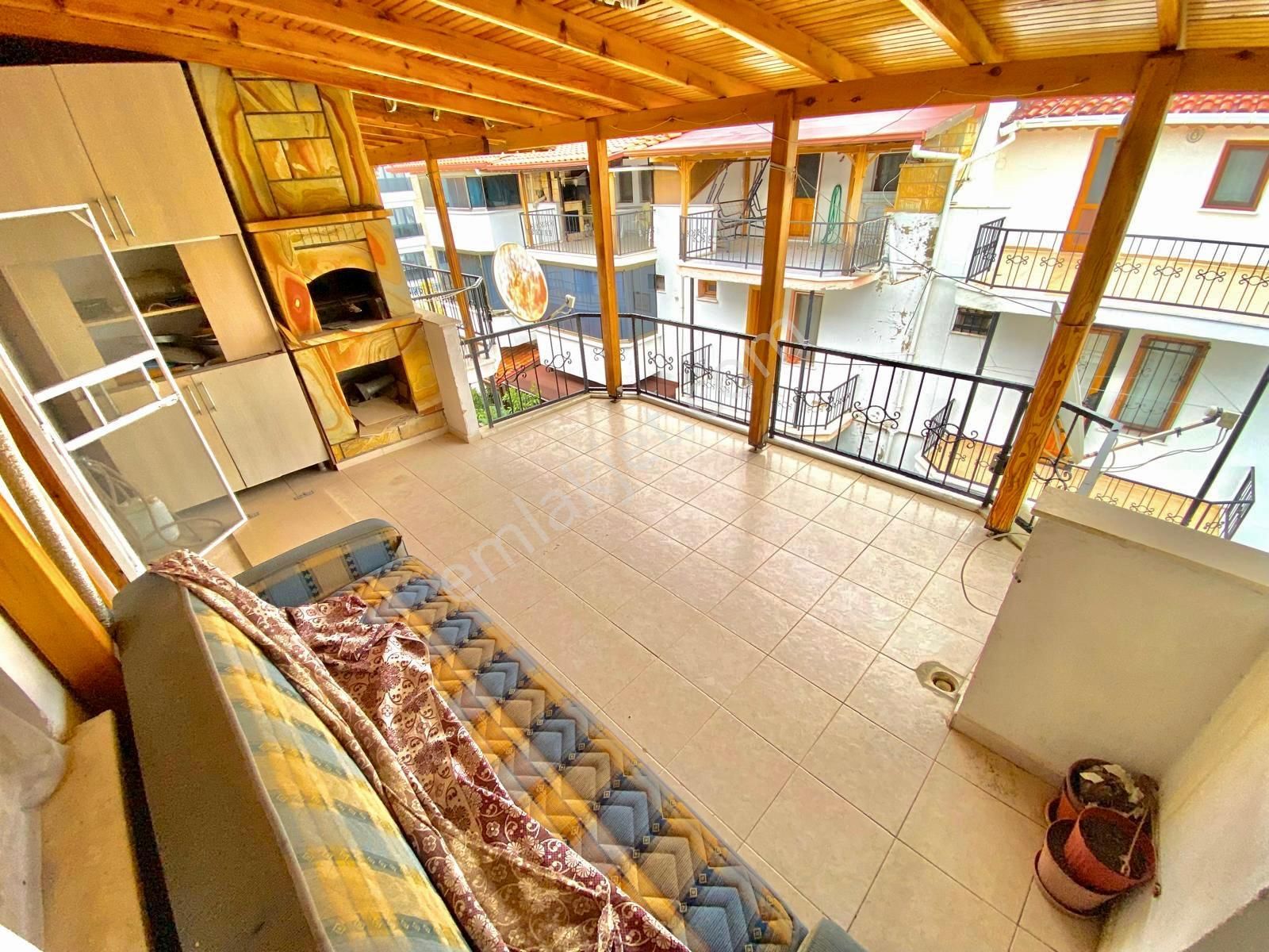 ꧁akçay Ay Emlaktan꧂güre'de Ön Cephe Geniş Teraslı Çift Mutfak Site İçerisinde Satılık 3+1villa - Görsel 25