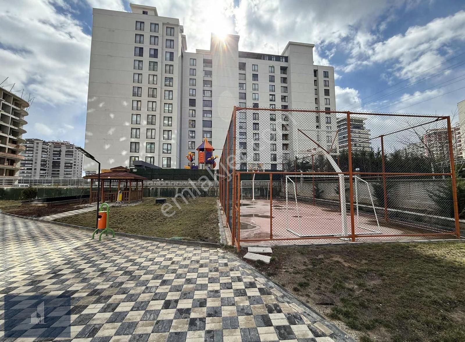 Kadir Dikici'den Başkent Hastanesine Yakın Lüks4+1 Kiralık Daire - Görsel 3