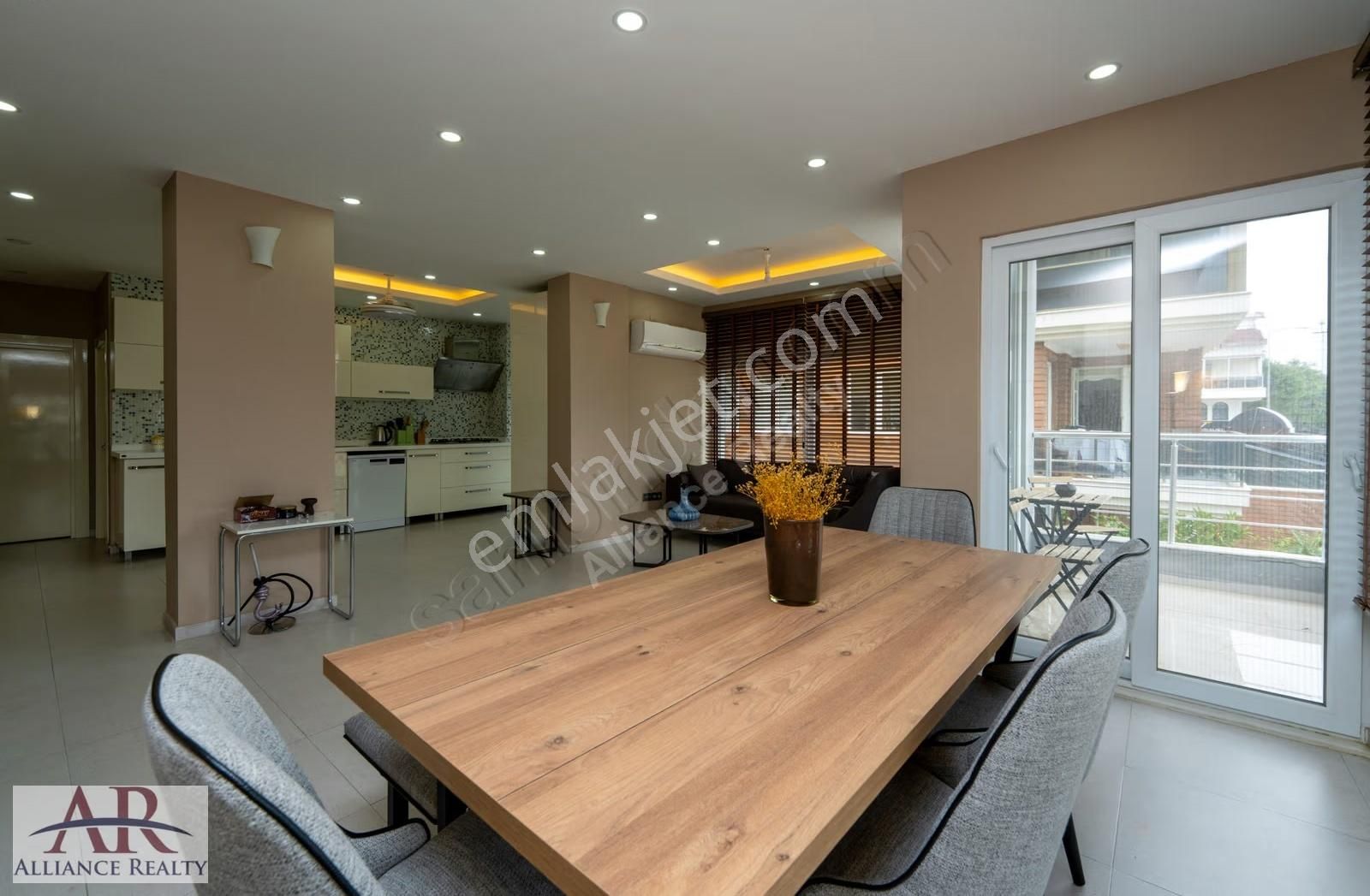 Altınkum Belediye Caddesinde Modern Eşyalı Net 105 M2 Arakat 2+1 - Görsel 5