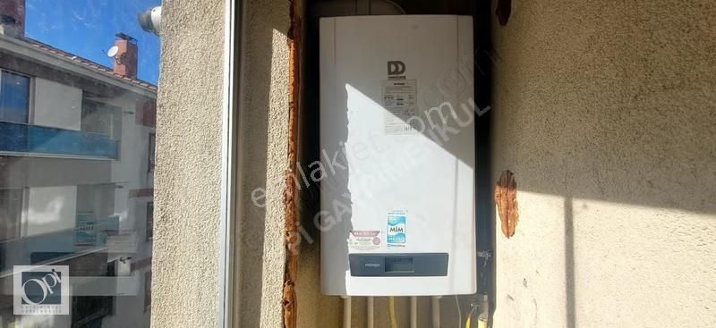 Batıkent'de Bahçeli Ara Kat Asansörlü Balkonlu Satılık 2+1 Daire - Görsel 13