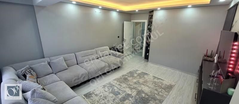 Zincirlikuyu'da Ara Kat Balkonlu Satılık 3+1 Özel Tasarım Daire - Görsel 11