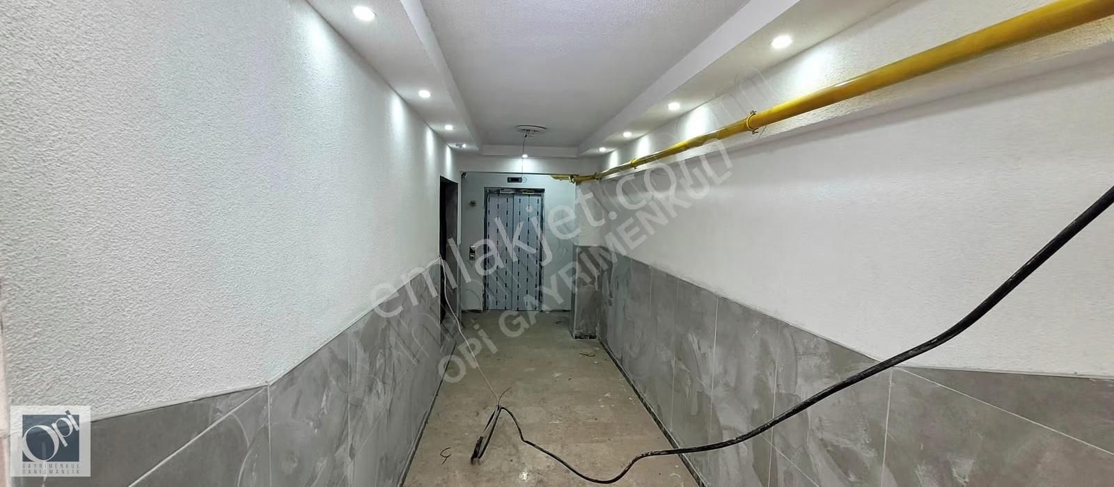 Emek'de Ara Kat Balkonlu Asansörlü Güney Cephe Sıfır 3+1 Daire - Görsel 16