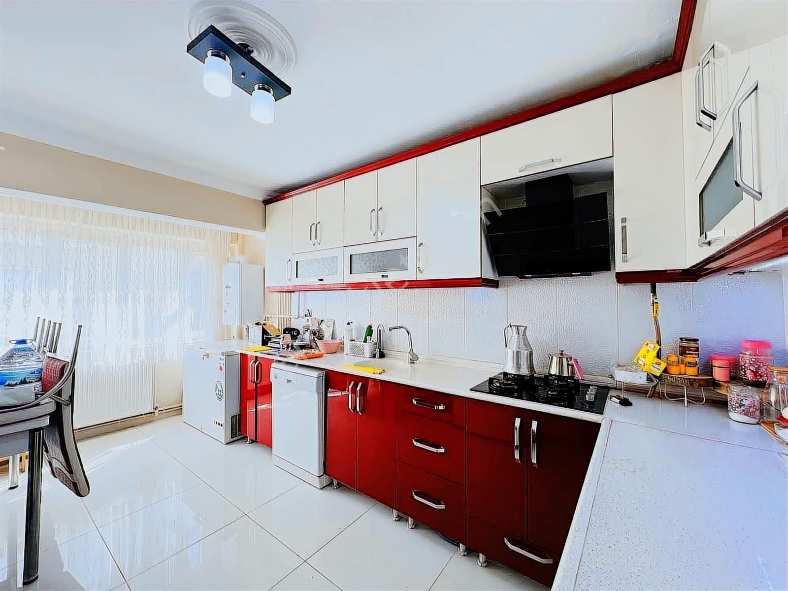 Türker Emlak 3+1 120 M2 Doğalgazlı Şükrü Karaduman Caddesinde - Görsel 23