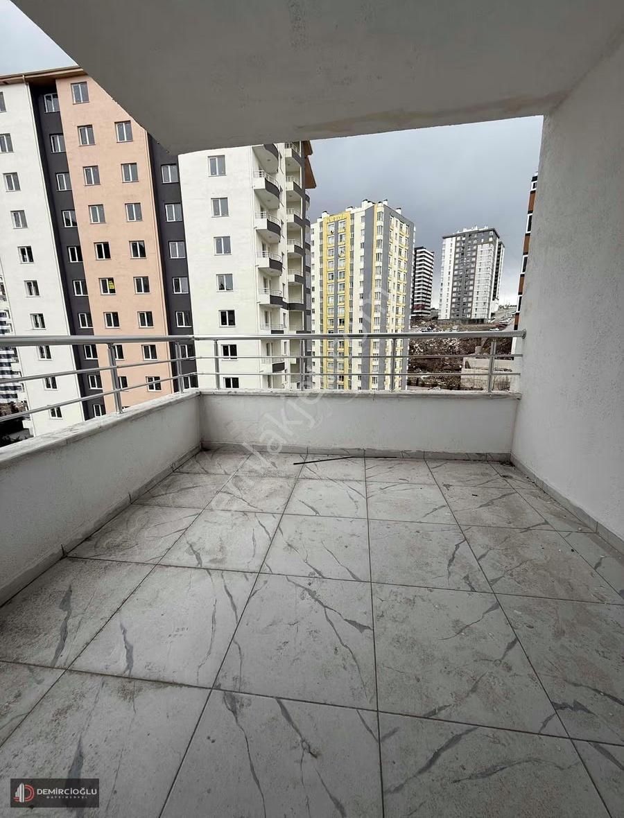 Papatya Cad. **187m2 3+1**// Çift Banyo // Sıfır Oturuma Hazır - Görsel 11