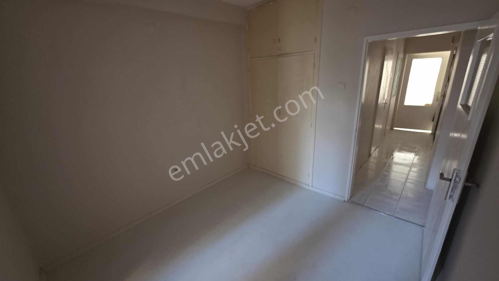 Karşıyaka Alaybeyde Kiralık 2+1 Arakat Daire - Görsel 7