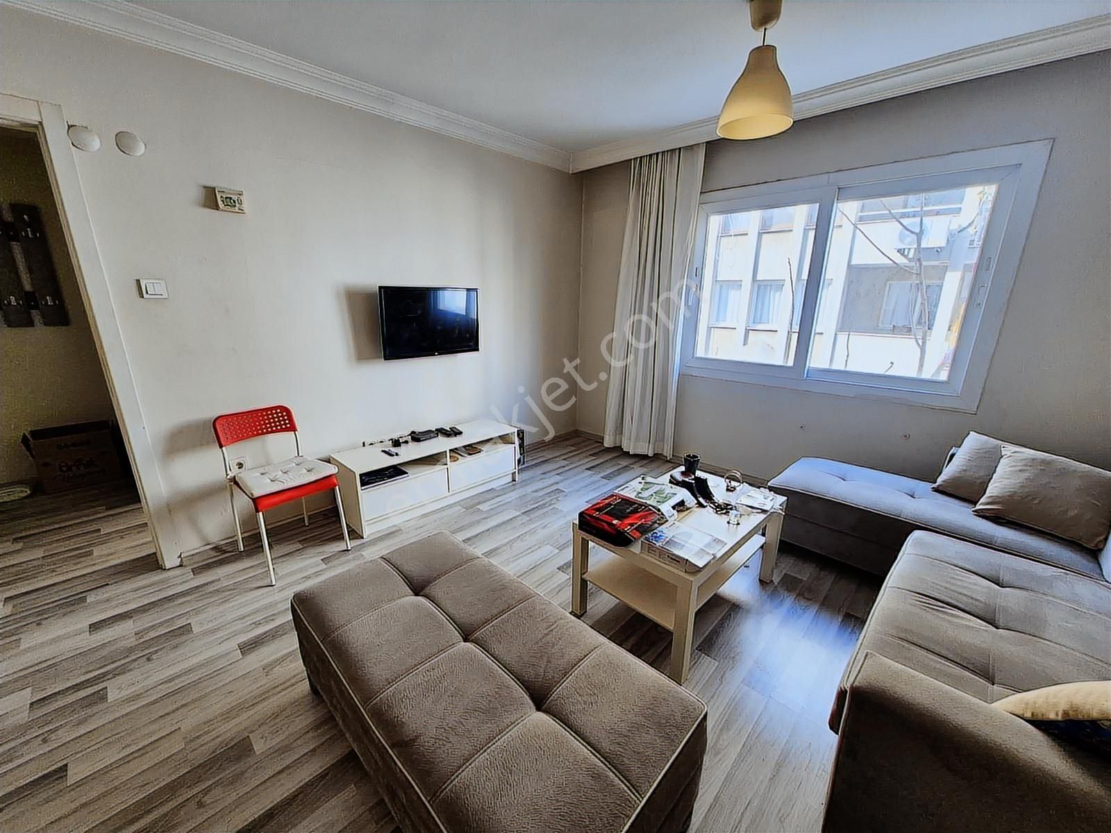 Alsancak Mimar Sinan'da Nezih Bölgede Eşyalı Kiralık 1+1 Daire