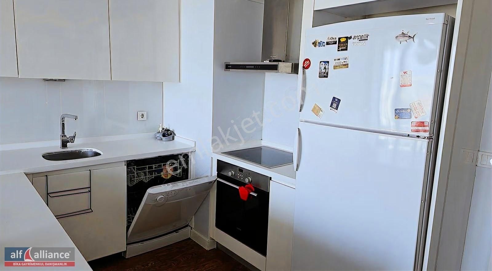 İstwest Sitesinde 75m² 1+1 Balkonlu Kısmi Eşyalı Satılık Daire - Görsel 32
