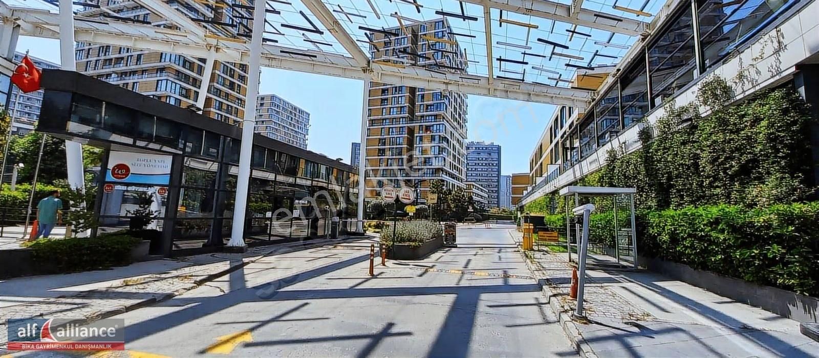 İstwest Sitesinde 75m² 1+1 Balkonlu Kısmi Eşyalı Satılık Daire - Görsel 29