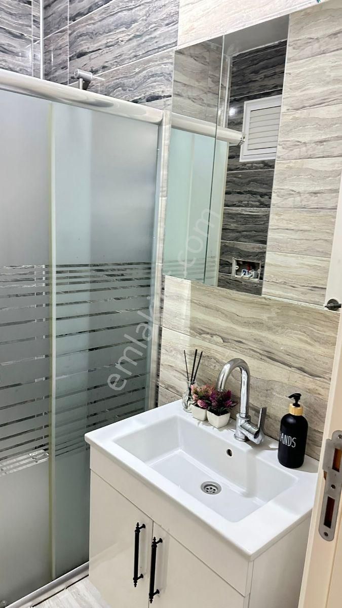 Mehmet Akifte Satılık Krediye Uygun 2+1 1.kat - Görsel 9