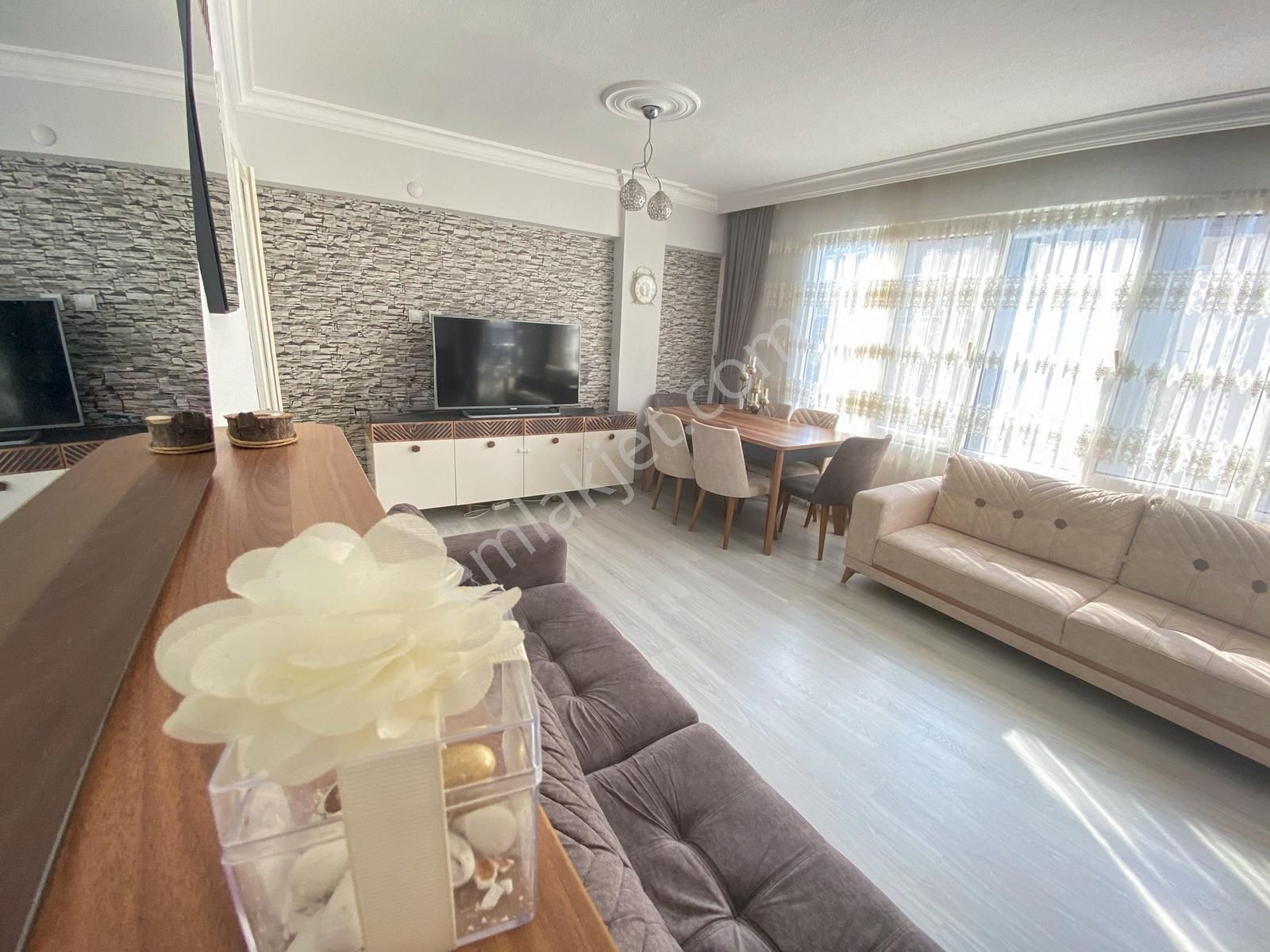 Ata'dan Merkezde Denize 100 Metre 3 Oda 1 Salon Düz Daire - Görsel 26