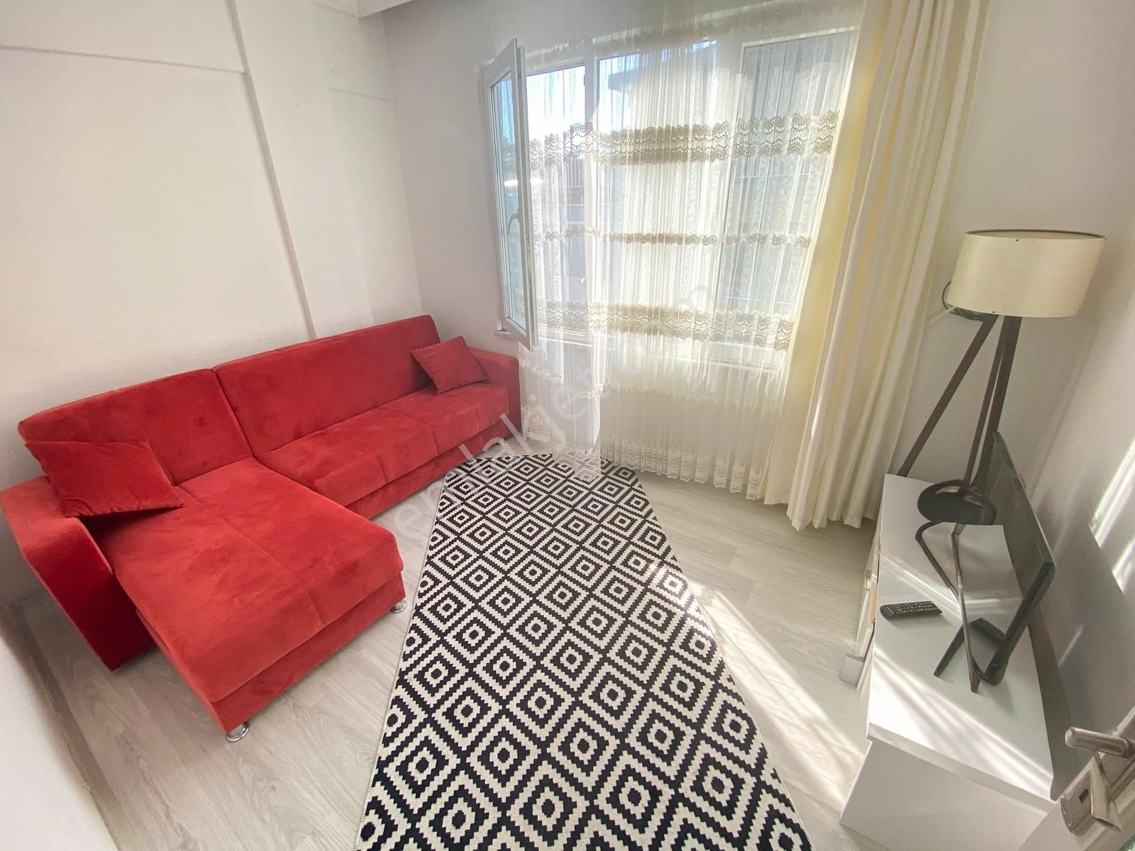 Ata'dan Merkezde Denize 100 Metre 3 Oda 1 Salon Düz Daire - Görsel 6