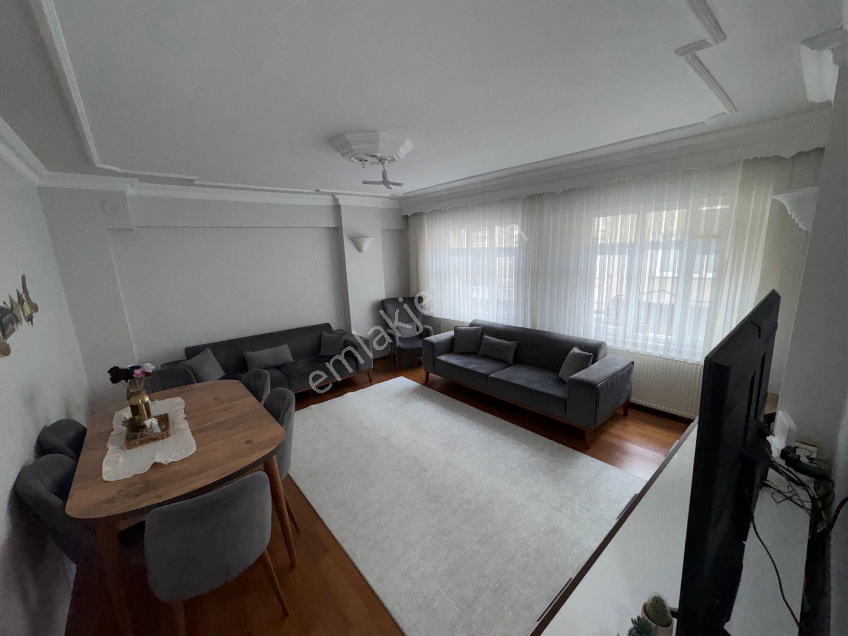 Zafer Yapıdan Satılık Daire 1.kat 2+1 95m2 2007 Yapı Cebeci Mahde - Görsel 3