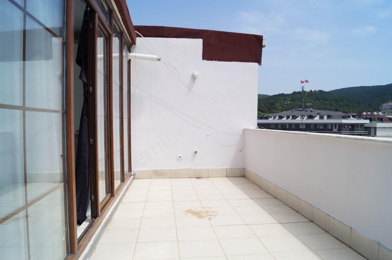 Ataşehir İnönü'de Caddeye Yakın, Full Eşyalı, Bakımlı 2+1 Keyifli Teras Daire - Görsel 26