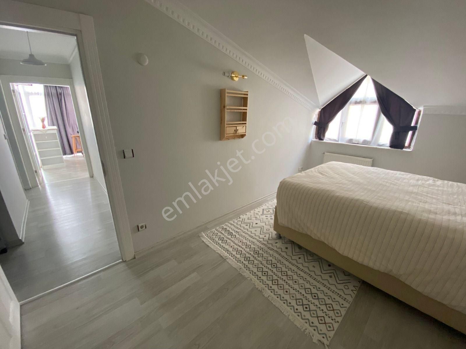 Ataşehir İnönü'de Caddeye Yakın, Full Eşyalı, Bakımlı 2+1 Keyifli Teras Daire - Görsel 15