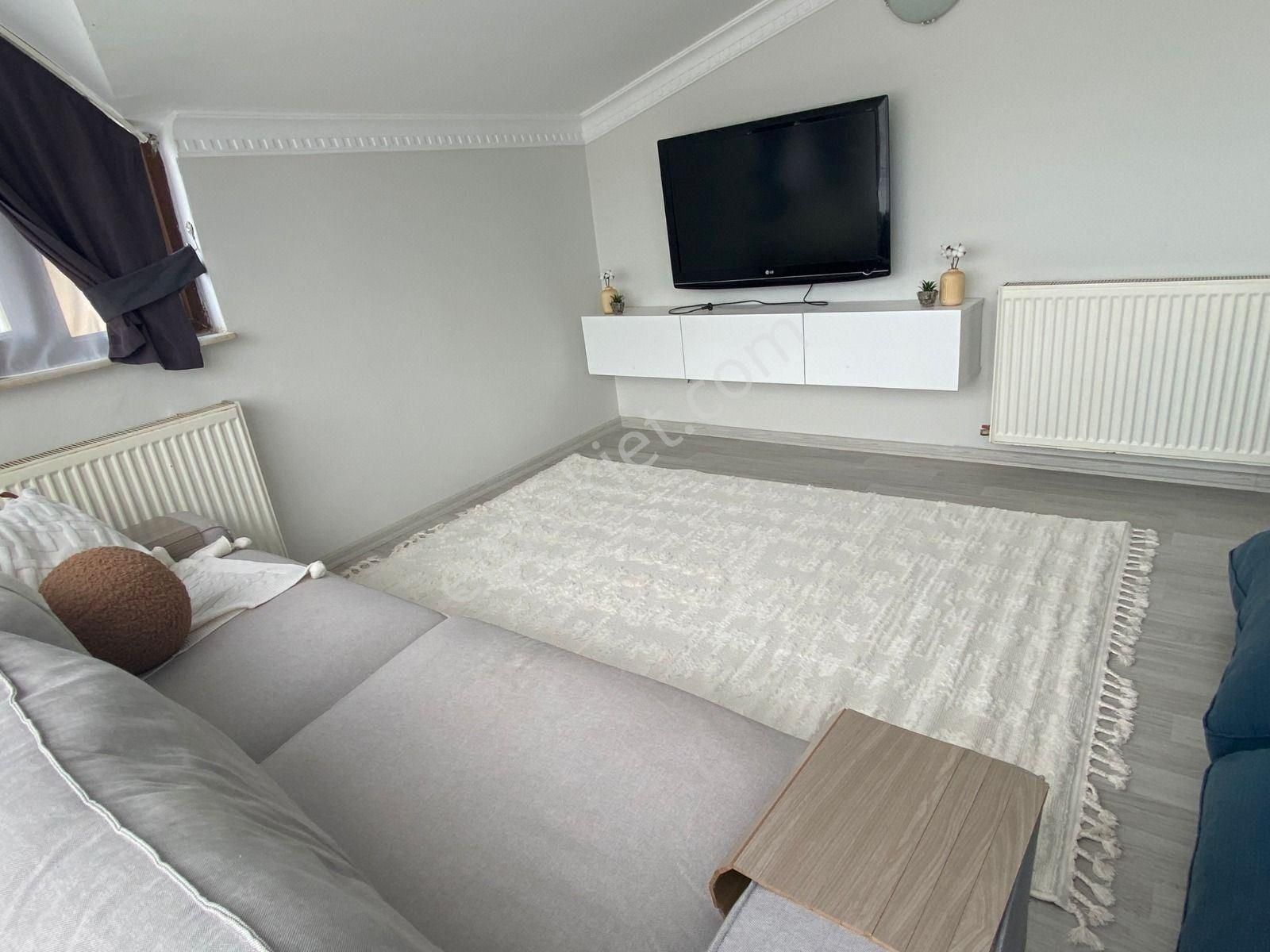 Ataşehir İnönü'de Caddeye Yakın, Full Eşyalı, Bakımlı 2+1 Keyifli Teras Daire - Görsel 7