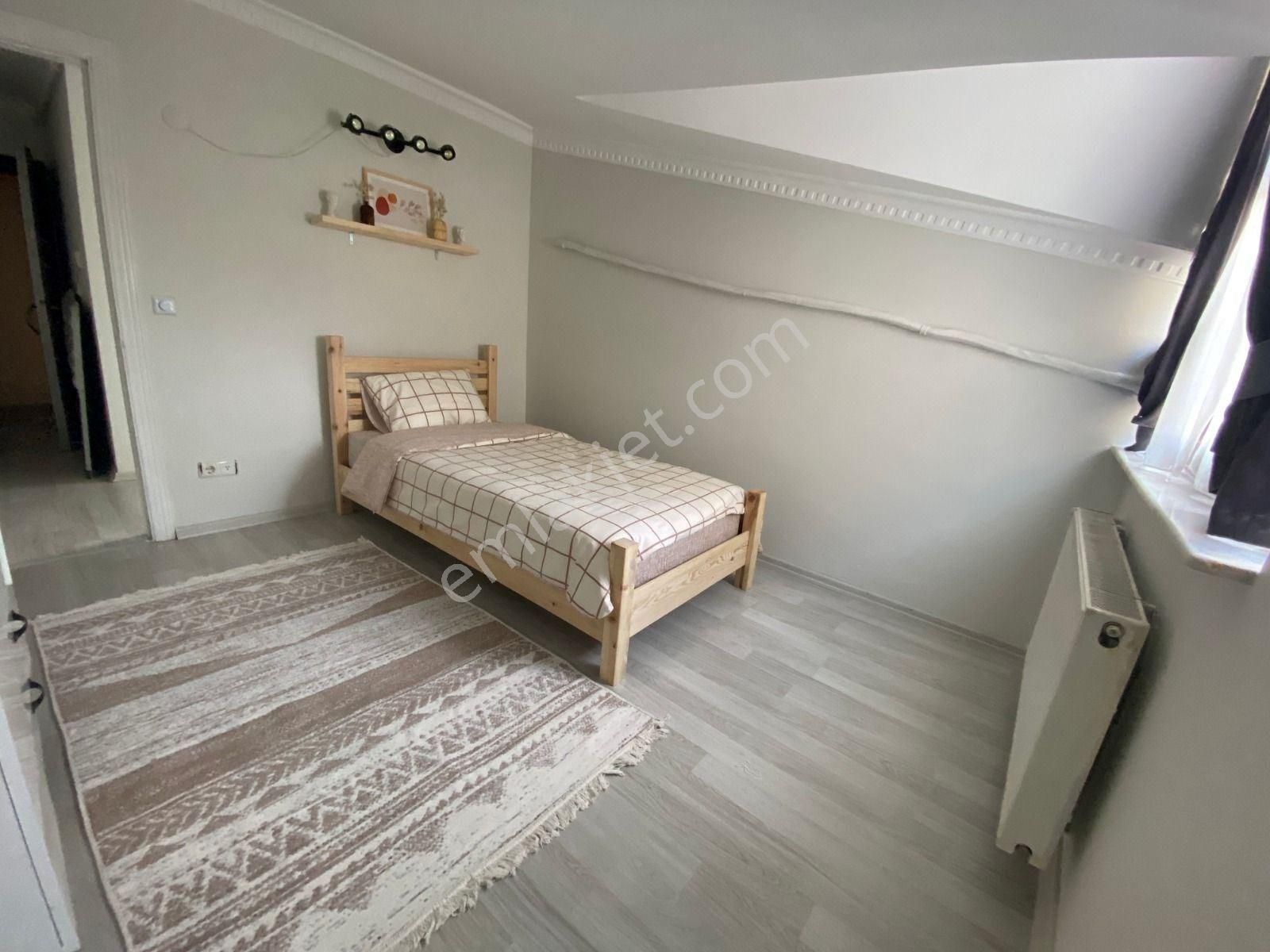 Ataşehir İnönü'de Caddeye Yakın, Full Eşyalı, Bakımlı 2+1 Keyifli Teras Daire - Görsel 24