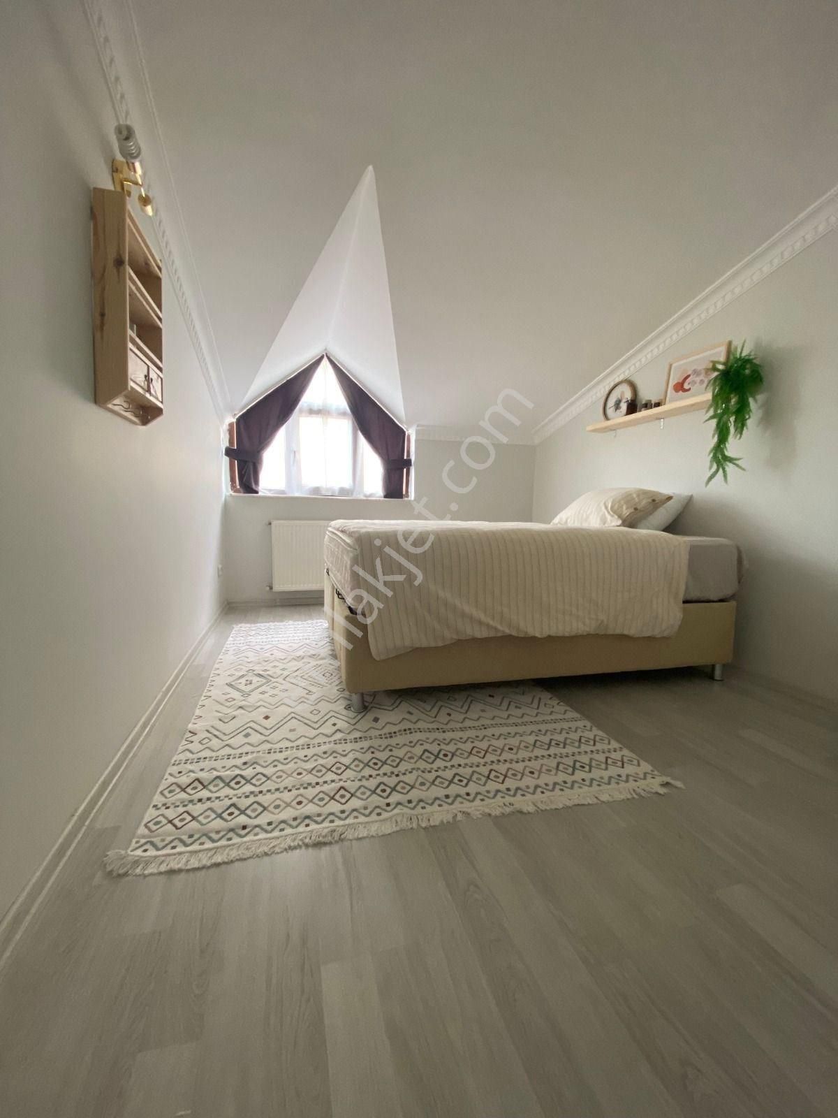 Ataşehir İnönü'de Caddeye Yakın, Full Eşyalı, Bakımlı 2+1 Keyifli Teras Daire - Görsel 29