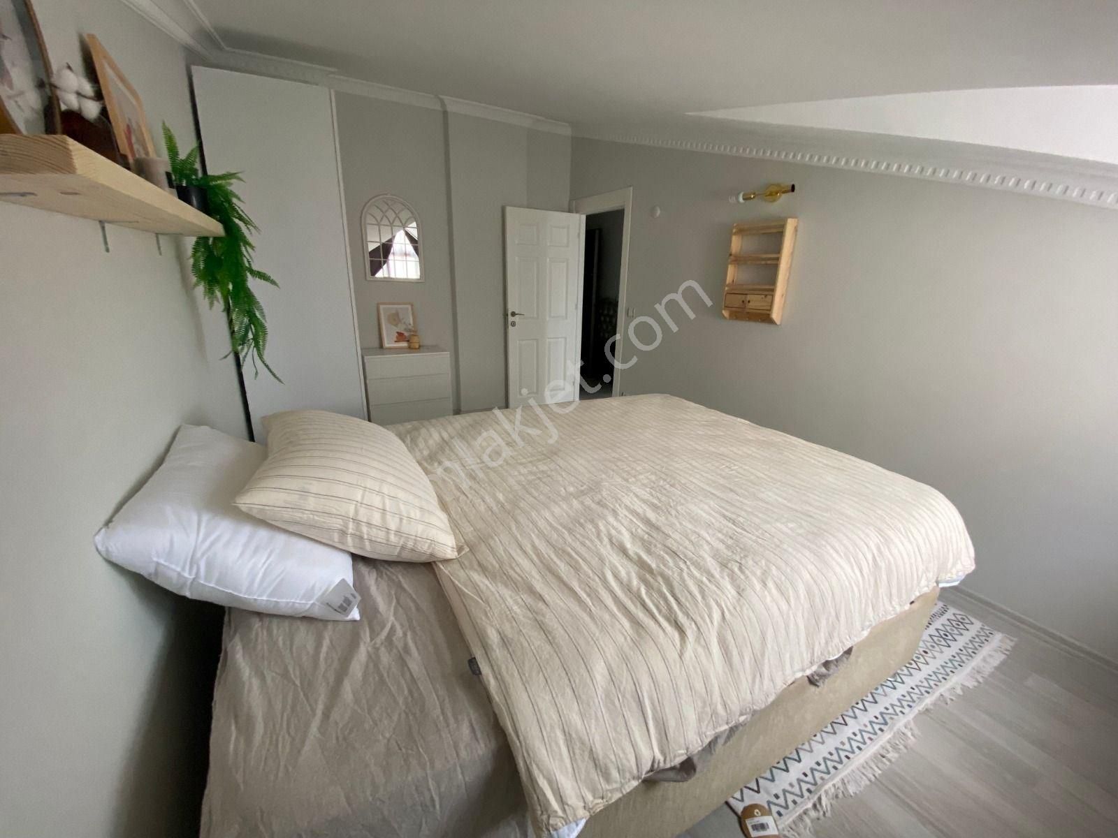 Ataşehir İnönü'de Caddeye Yakın, Full Eşyalı, Bakımlı 2+1 Keyifli Teras Daire - Görsel 32