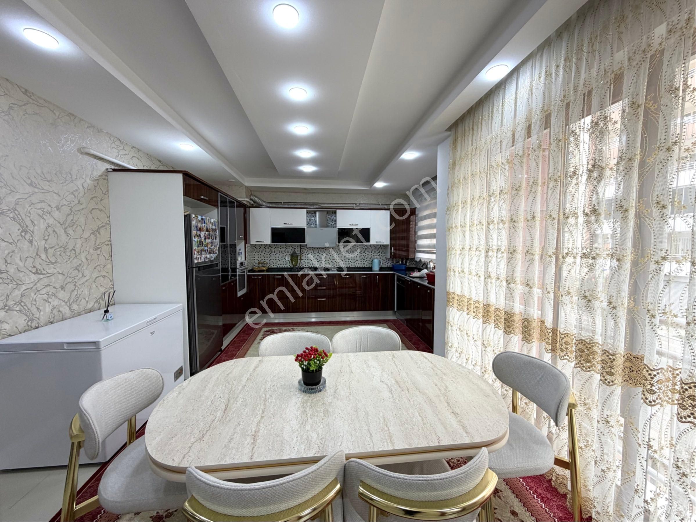 Tekel Kavşağı Civarında 4+1 Full Bakımlı 210m2 Acilll Satılıkk!! - Görsel 12